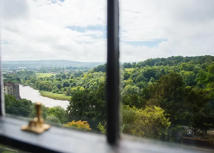 Avon Gorge By Du Vin